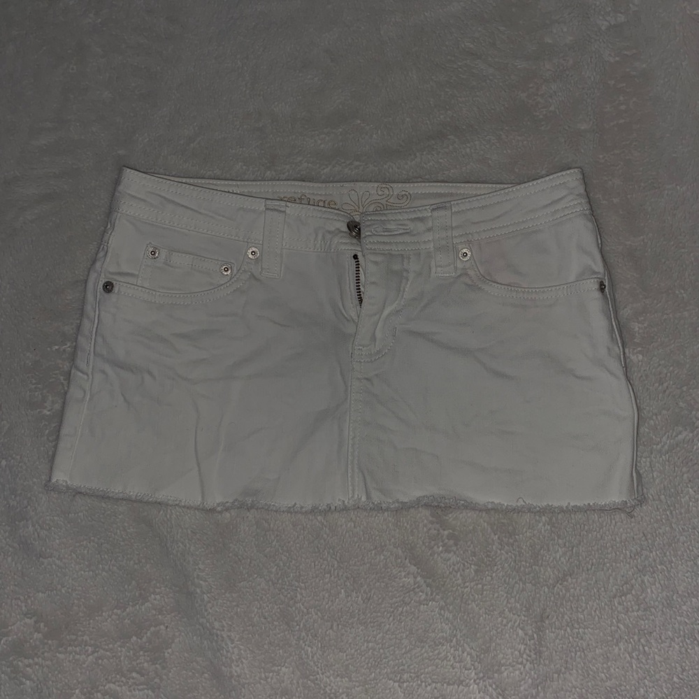 White denim mini skirt